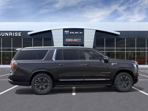 New 2026 GMC Yukon XL Elevation w/ Elevation Premium Package AWD/4WD image 6