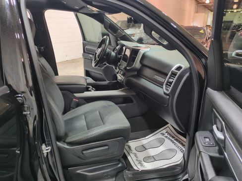 Used 2019 RAM 1500 Big Horn AWD/4WD image 9
