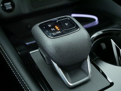 Used 2025 Nissan Rogue Platinum w/ Platinum Premium Package image 25