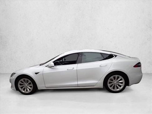 Used 2020 Tesla Model S Long Range image 2