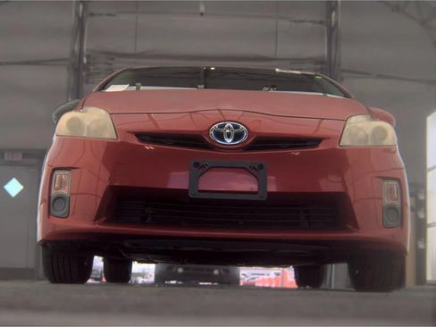 Used 2010 Toyota Prius Two FWD image 3