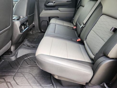 Certified 2025 Chevrolet Silverado 1500 ZR2 w/ Technology Package AWD/4WD image 25