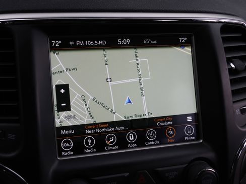 Used 2018 Jeep Grand Cherokee Altitude RWD image 23