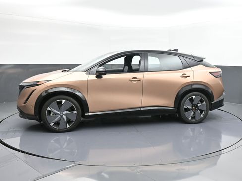 Used 2023 Nissan Ariya PLATINUM+ image 5