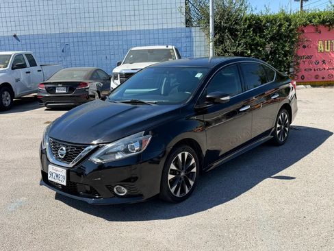 Used 2019 Nissan Sentra SR FWD image 3