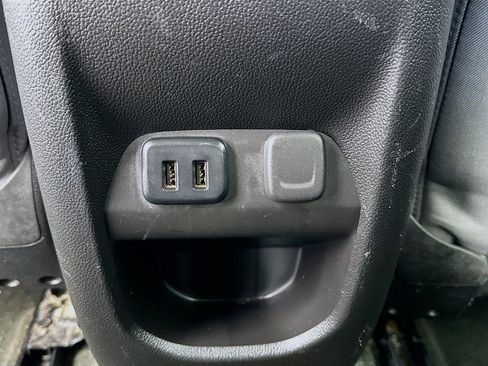 Used 2018 Chevrolet Colorado LT image 16