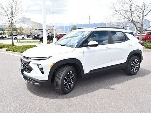 New 2025 Chevrolet TrailBlazer ACTIV w/ Convenience Package image 3