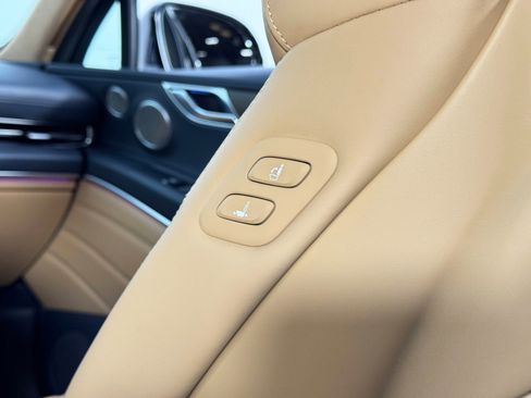 Used 2023 Genesis GV80 3.5T w/ Prestige Package AWD/4WD image 35