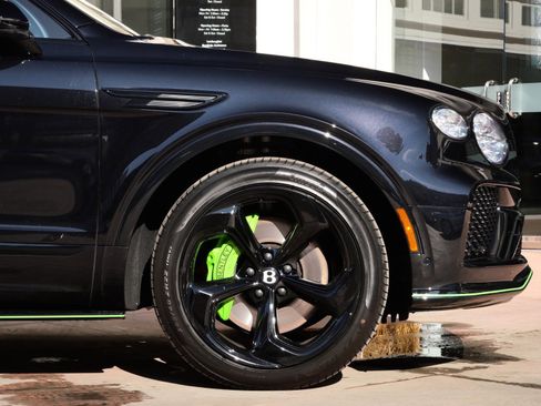 New 2025 Bentley Bentayga image 6