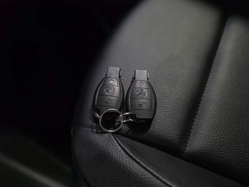 Used 2022 Mercedes-Benz Metris image 32