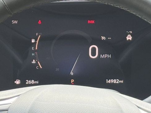 Used 2025 Buick Envista Sport Touring image 39