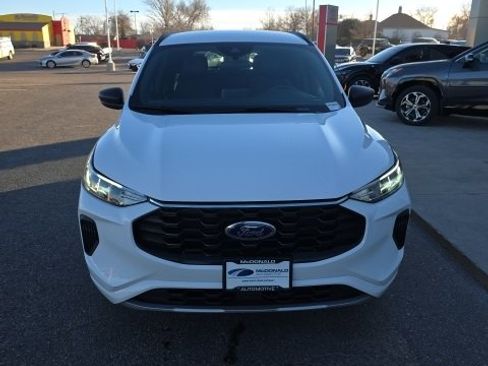 Used 2023 Ford Escape ST-Line image 7