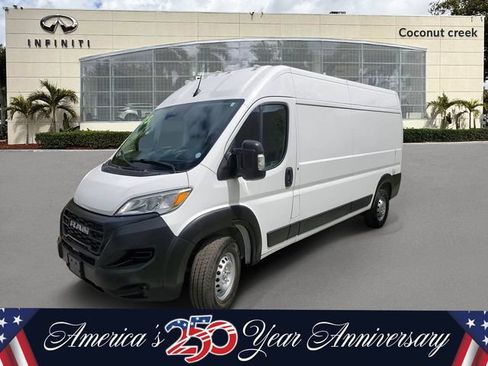 Used 2023 RAM ProMaster 2500 FWD image 2
