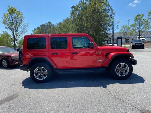 Used 2021 Jeep Wrangler Unlimited Sahara w/ Uconnect 4C Nav & Sound Group image 7