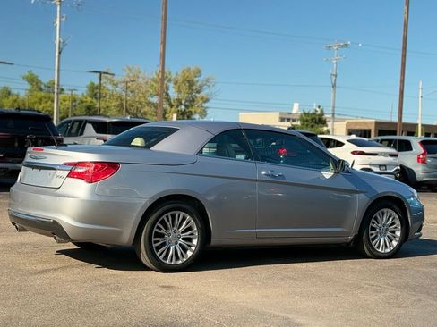 Used 2013 Chrysler 200 Limited FWD image 26