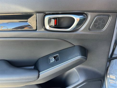 Used 2022 Honda Civic Sport Touring image 16