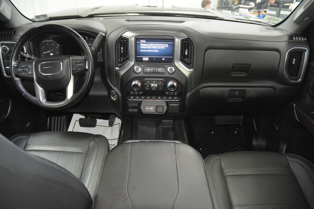 Used 2023 GMC Sierra 3500 Denali AWD/4WD image 33