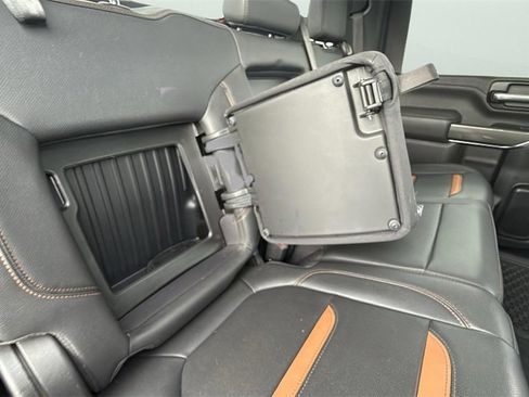 Used 2022 GMC Sierra 2500 AT4 image 29