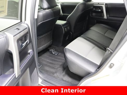 Used 2022 Toyota 4Runner SR5 Premium image 29