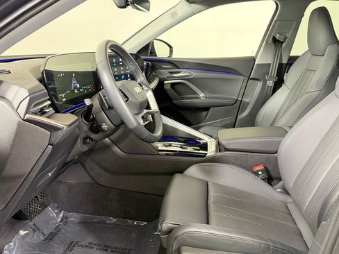 Used 2025 Audi Q5 Premium w/ Premium Plus AWD/4WD image 5