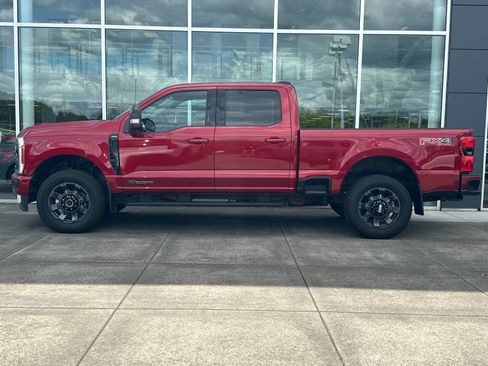 Used 2024 Ford F250 Lariat w/ Sport Appearance Package AWD/4WD image 6
