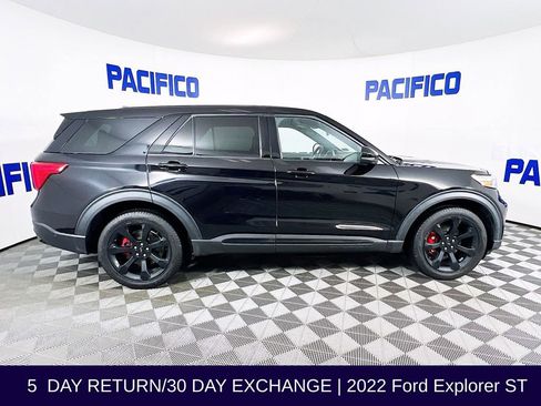 Used 2022 Ford Explorer ST w/ ST Street Pack image 9
