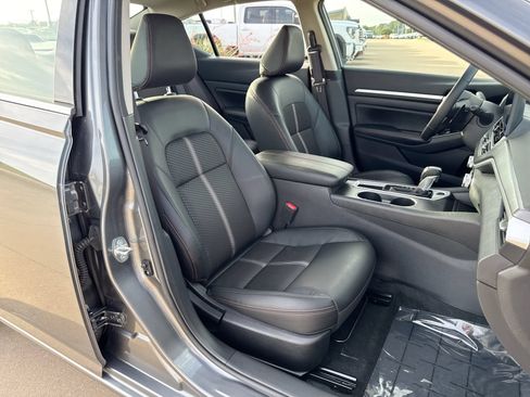 Used 2026 Nissan Altima 2.5 SR FWD image 23