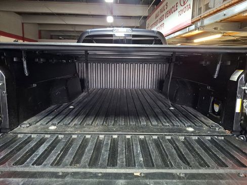 Used 2022 Toyota Tacoma TRD Off-Road w/ Technology Package image 27