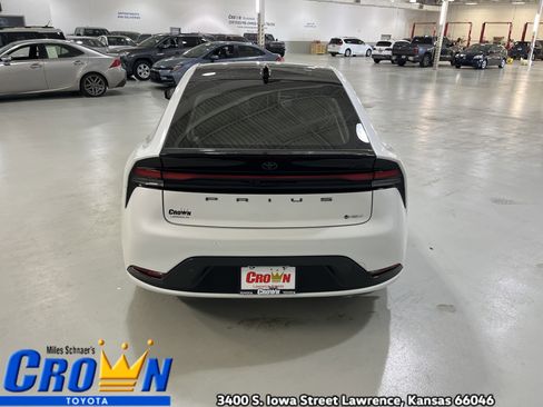 New 2026 Toyota Prius Limited image 8