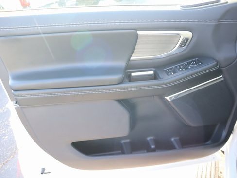 New 2025 Ford Expedition Max Platinum w/ Driver's Package image 18