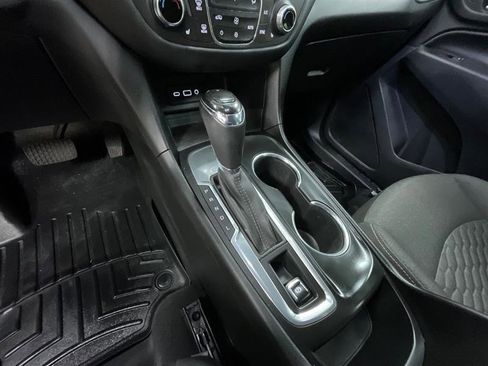 Used 2019 Chevrolet Equinox LT image 15