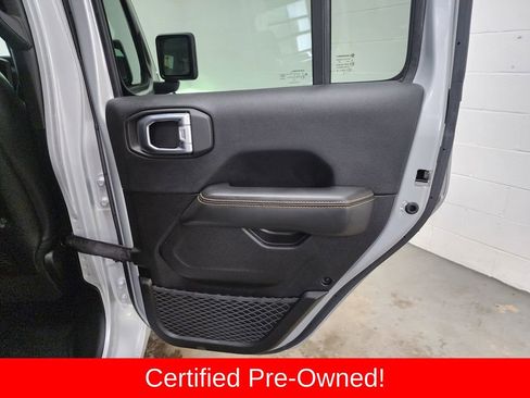 Certified 2024 Jeep Wrangler Unlimited Sahara w/ Technology Group AWD/4WD image 28