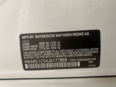 Used 2018 BMW 330e image 10