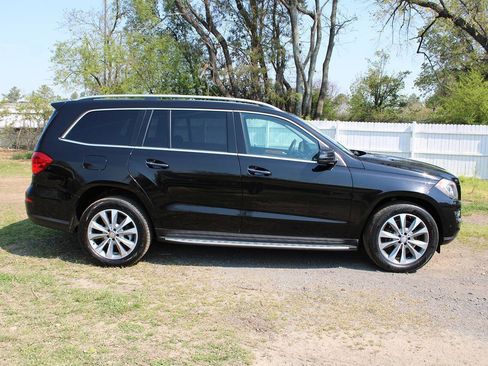 Used 2015 Mercedes-Benz GL 320 BlueTEC 4MATIC image 6