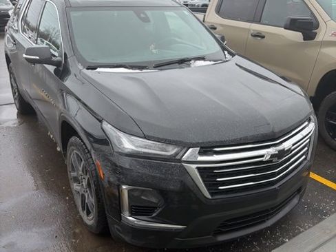 Used 2023 Chevrolet Traverse LT w/ LPO, Floor Liner Package image 3