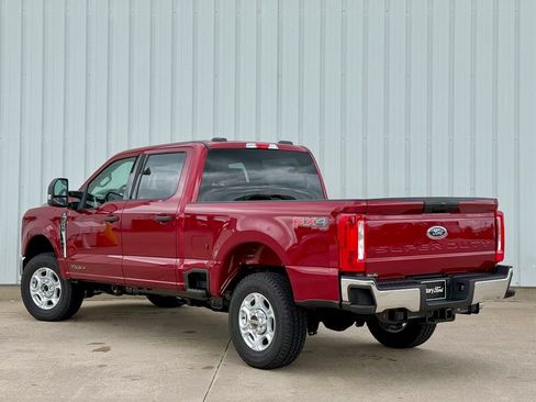 New 2026 Ford F250 XLT w/ FX4 Off-Road Package AWD/4WD image 4