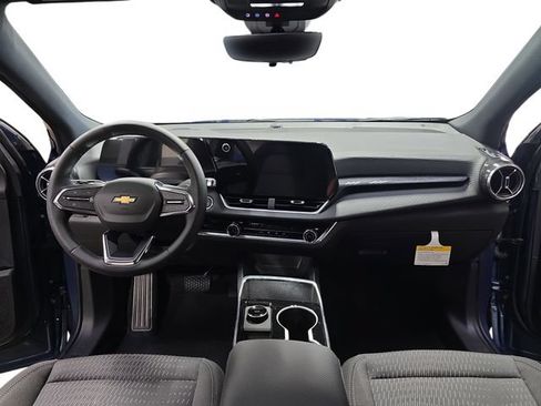 New 2026 Chevrolet Equinox LT w/ Safety and Technology Package AWD/4WD image 10