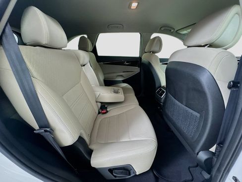 Used 2016 Kia Sorento AWD w/ LX Convenience Package image 25