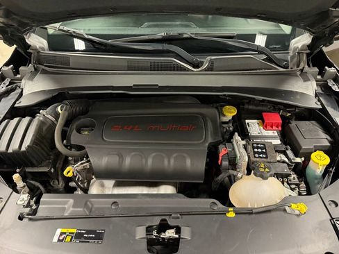 Used 2022 Jeep Compass Latitude w/ Convenience Group image 39