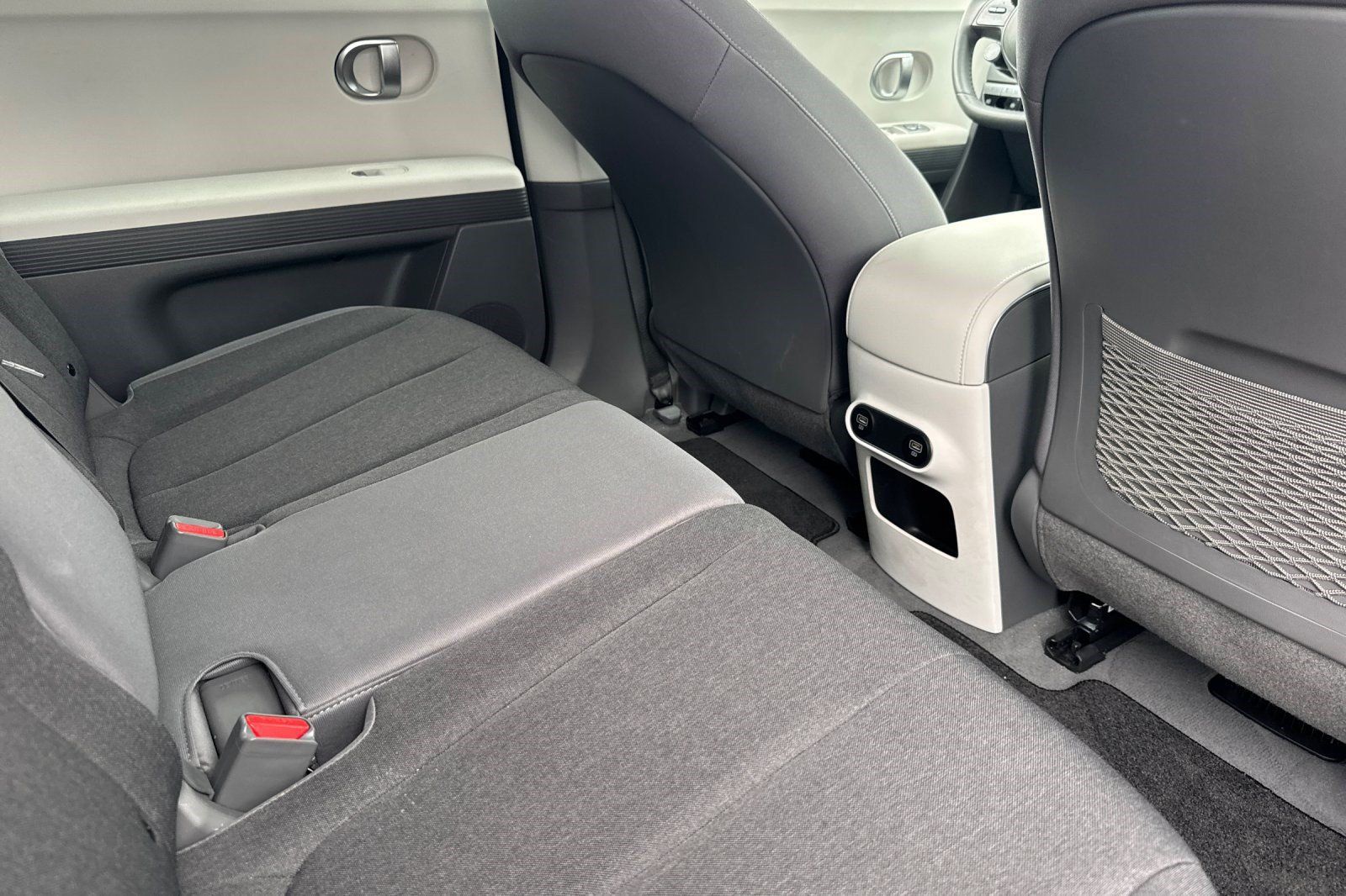 Used 2024 Hyundai Ioniq 5 SEL RWD image 34