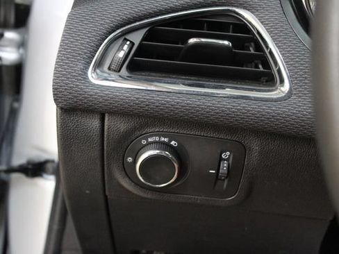 Used 2018 Chevrolet Cruze LS FWD image 15
