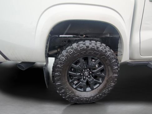 Used 2023 Nissan Frontier SV w/ Midnight Edition Package AWD/4WD image 30