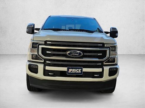Used 2020 Ford F250 Platinum w/ FX4 Off-Road Package AWD/4WD image 2