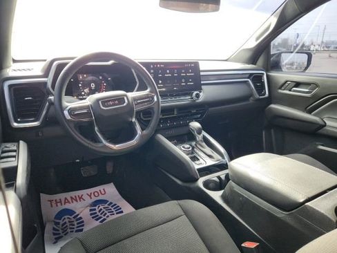 Used 2023 GMC Canyon Elevation image 9