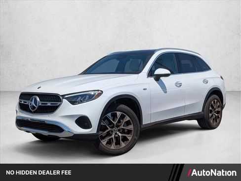 Used 2025 Mercedes-Benz GLC 350e 4MATIC image 1