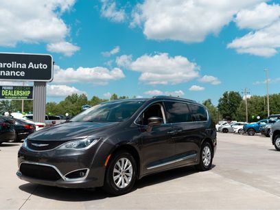 Used 2019 Chrysler Pacifica Touring-L