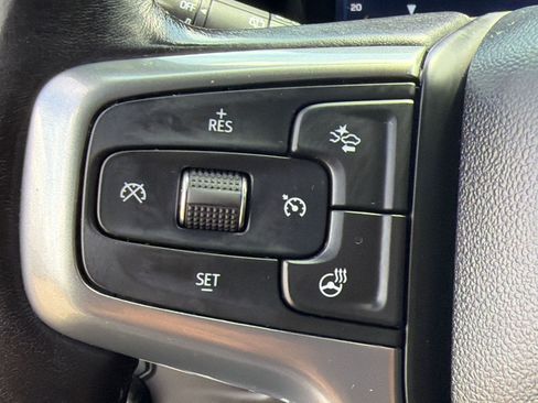Used 2023 Chevrolet Tahoe Premier AWD/4WD image 17