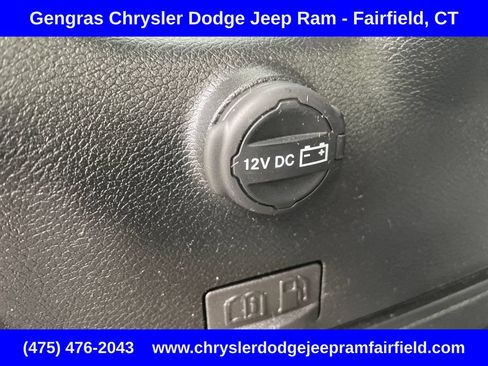 Used 2023 Jeep Wrangler Unlimited Sahara w/ Cold Weather Group AWD/4WD image 32