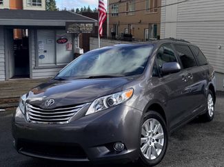 Used 2012 Toyota Sienna Limited w/ Premium Pkg video 1