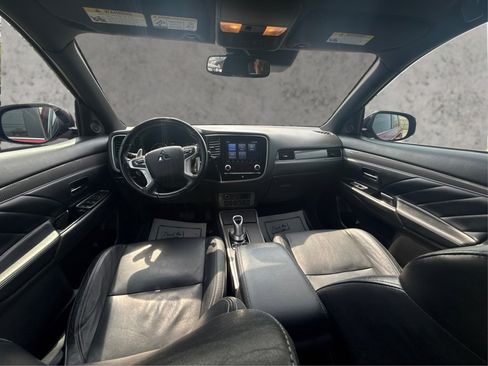 Used 2020 Mitsubishi Outlander SEL AWD/4WD image 29